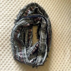 Loop scarf in polyester for women